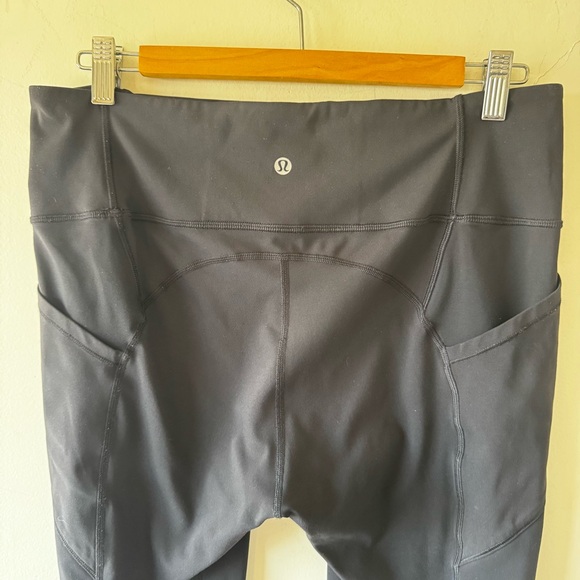 Lululemon all the right places crop ll 23” black - Picture 7 of 8
